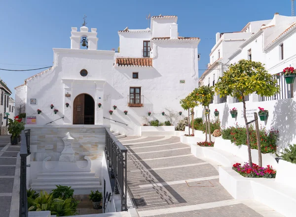 2023年2月22日星期三在西班牙历史上著名的白村庄Ermita Santa Ana的西班牙白人教堂 — 图库照片