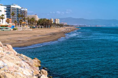Playa del Bajondillo Torremolinos plajı Endülüs Costa del Sol İspanya