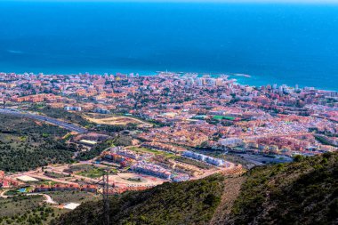 Benalmadena İspanya 'nın Akdeniz manzarası Monte Calamorro Endülüs' ten Costa del Sol