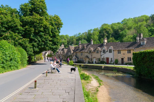 River Beautiful Village Castle Combe Wiltshire England Wednesday 24Th May — Stock Photo, Image