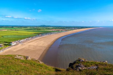 Brean plajı Somerset güzel kumlu plajı İngiltere 'de yaz aylarında.