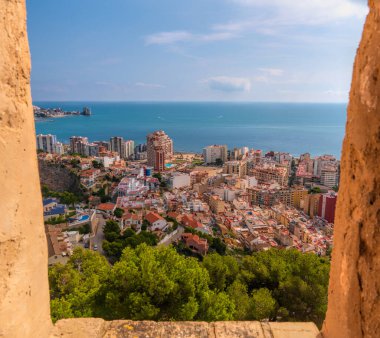 Cullera İspanya 'nın kaleden kasaba manzarası