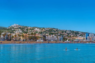 Peniscola İspanya 20 Eylül 2023 Çarşamba günü Akdeniz ve raket tahtaları