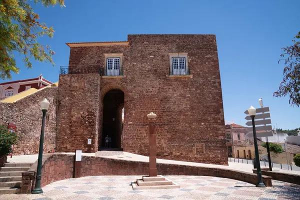 Portekiz 'in tarihi Silves kentindeki mimari ve binalar 28 Mayıs 2024 Salı günü