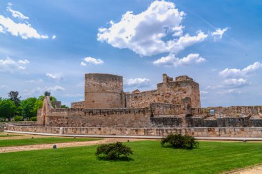 Zamora Şatosu İspanya ve Leon tarihi kale ve turistik eğlence merkezi