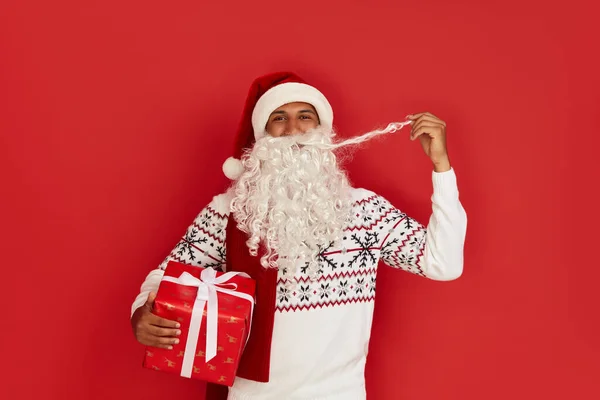 Santa Holding New Year Present Multiracial Guy Beard Carrying Gift — Stock Photo, Image