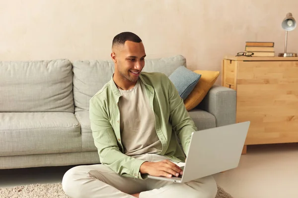 Smiling Man Using Laptop Home Young Guy Holding Computer Sitting — Stockfoto