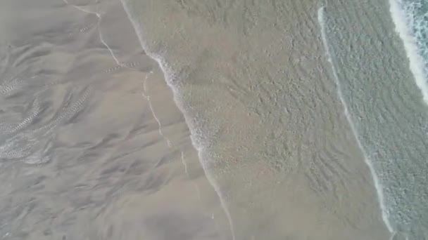 Aerial Drone Footage Waves Breaking Beach Nature Summer — Stock Video