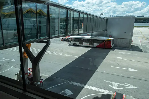 Μαδρίτη Ισπανία 2018 Εξωτερική Άποψη Του Τερματικού Σταθμού Στο Αεροδρόμιο — Φωτογραφία Αρχείου