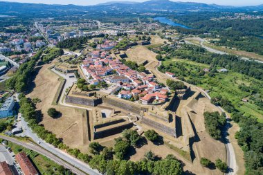 Portekiz 'in Valenca do Minho kentinin hava aracı görüntüsü