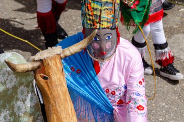Bonitas: Galiçya 'daki Sande karnavalının geleneksel kostümü. İspanya
