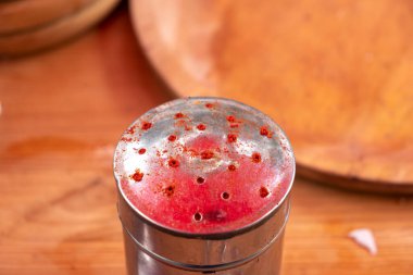 Paprika için kap, tipik Galiçya tarifi hazırlığı, pulpo a feira