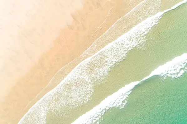 Prázdná Tyrkysová Pláž Algarve Portugalsko Letecký Pohled Shora Dronem — Stock fotografie