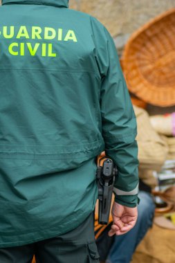 İspanyol sivil güvenlik ajanı.