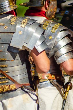 Tarihi yeniden canlandırma festivalinde Romalı lejyonerler, tarihi bir olay