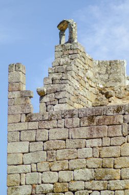 Ribadavia 'nın ortaçağ kalesinin duvarları, Ourense vilayeti. Galiçya, İspanya