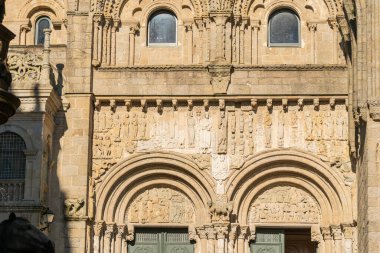 Santiago de Compostela Katedrali Platerias 'ın Roma cephesi. Galiçya, İspanya