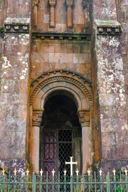 Nossa Sinyora das Victorias Kilisesi, Lagoa das Furnas sahilindeki neogotik kilise, Sao Miguel, Azores