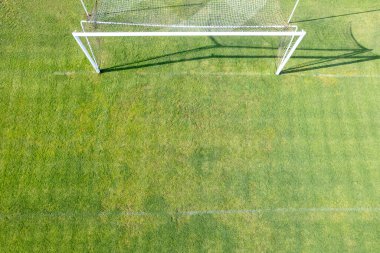 Green Grass Stadyumu 'ndaki Futbol Gol Amaçlı Hava Görüntüsü. Oyunun hedefini ve amacını kavra.