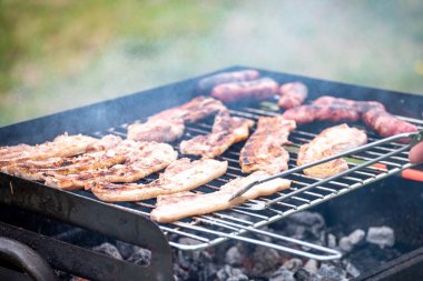 Kömür Izgarasında Yakın Çekim Açık hava Pişirme Konsepti