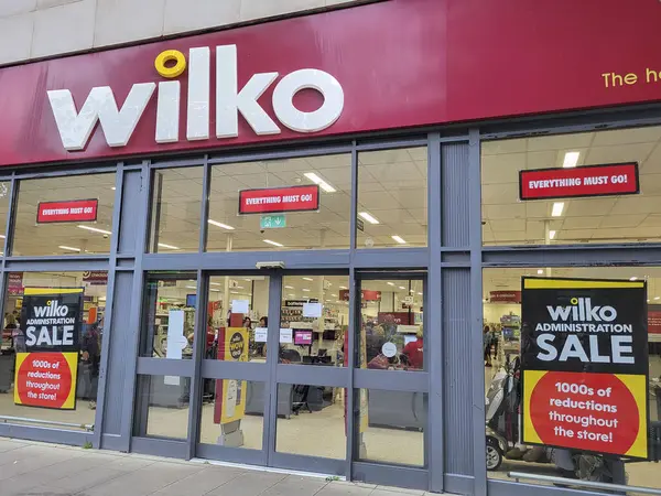 Swansea, İngiltere: 18 Ağustos 2023: Wilko Hırdavat Dükkanı. Wilkinson Hırdavat Ltd., Wilko Ltd ve Wilko.com Ltd. Bir alıcı bulunana kadar hepsi yönetime geçecek..
