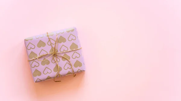 Geschenkbox Auf Dem Hintergrund Bunte Geschenkbox — Stockfoto