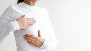 Göğüs kanseri farkındalığı konseptini destekliyorum. Göğüs kanseri için pembe kurdele sembolü.