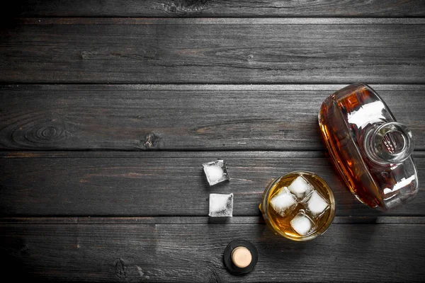 Whiskey Glass Bottle Glass Wooden Background — Stock Photo, Image