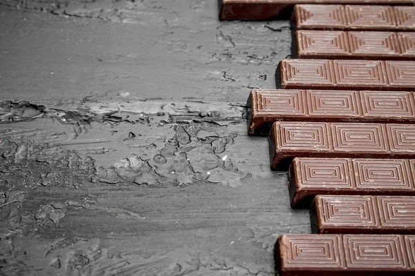 Kis Csokoládé Fekete Rusztikus Háttér — Stock Fotó