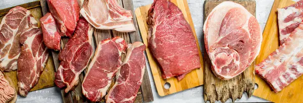 Ωμό Κρέας Διάφορα Κρέατα Από Χοιρινό Και Βοδινό Κρέας Φόντο — Φωτογραφία Αρχείου