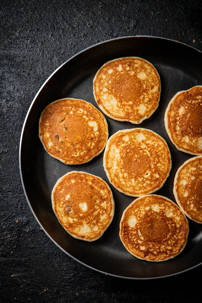 Homemade Pancakes Frying Pan Black Background High Quality Photo —  Fotos de Stock