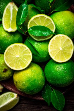 Yapraklı kokulu kireç. Makro arka plan. Kireç dokusu. Yüksek kalite fotoğraf