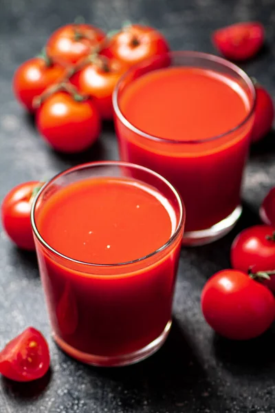 Fresh Tomato Juice Black Background High Quality Photo — Stock Photo, Image