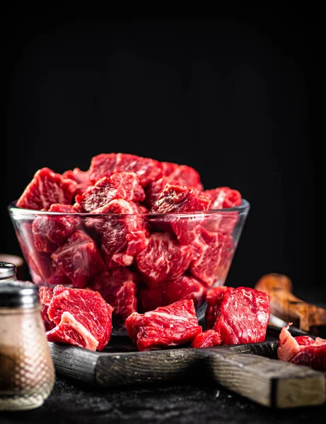 Raw Beef Tenderloin Glass Bowl Spices Black Background High Quality — стоковое фото