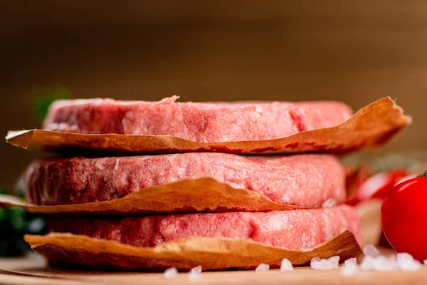 Fresh Raw Burger Table Wooden Background High Quality Photo — Stock Photo, Image
