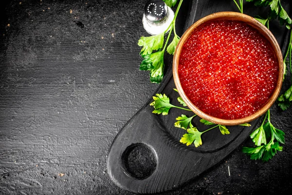 Red Caviar Plate Cutting Board Parsley Black Background High Quality — Fotografia de Stock