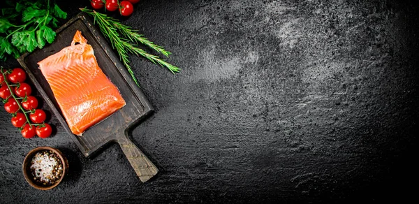 Salted Salmon Greens Tomatoes Cutting Board Black Background High Quality — Stok fotoğraf