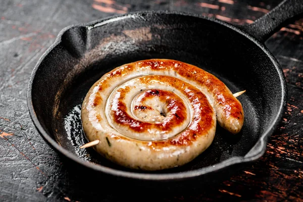 Delicious Grilled Sausage Frying Pan Dark Background High Quality Photo — Stock fotografie