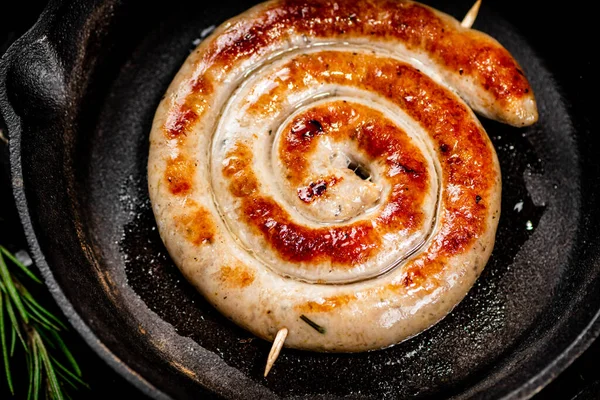Delicious Grilled Sausage Frying Pan Dark Background High Quality Photo — Stock fotografie