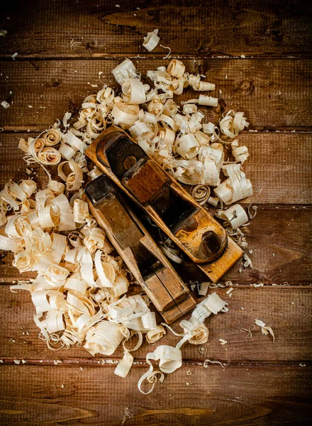 Working Tool Planer Wooden Shavings Wooden Background High Quality Photo — Φωτογραφία Αρχείου
