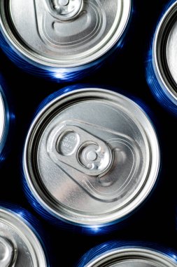 Teneke kutu taze bira. Konsept atış.