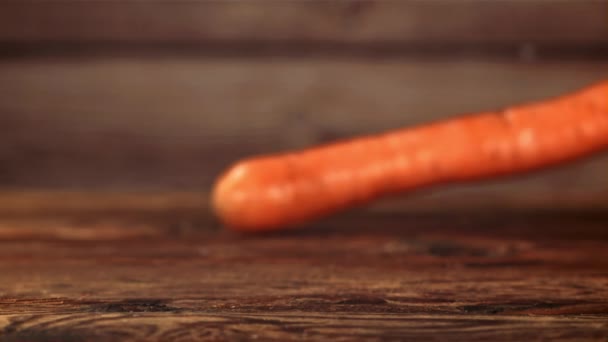 Падение Морковки Стол Замедленная Съемка 1000 Кадров Секунду Высококачественные Fullhd — стоковое видео