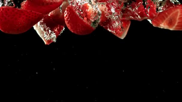 Strawberries Fall Underwater Bubbles Filmed Slow Motion 1000 Fps High — Stock Video