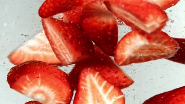 イチゴは渦に渦巻いている 高品質のフルHd映像 — ストック動画