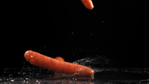 Падение Морковки Стол Замедленная Съемка 1000 Кадров Секунду Высококачественные Fullhd — стоковое видео
