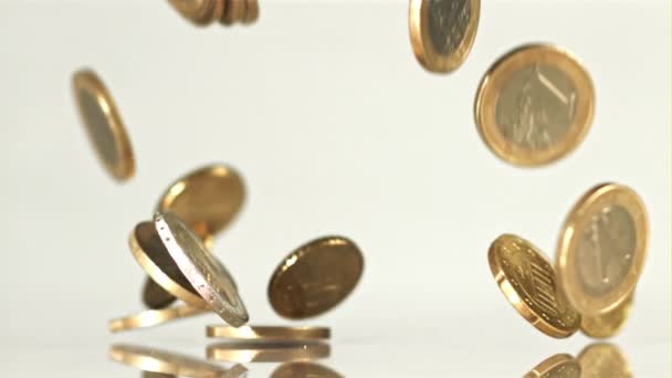 Падение Монет Евро Поверхность Замедленная Съемка 1000 Кадров Секунду Высококачественные — стоковое видео