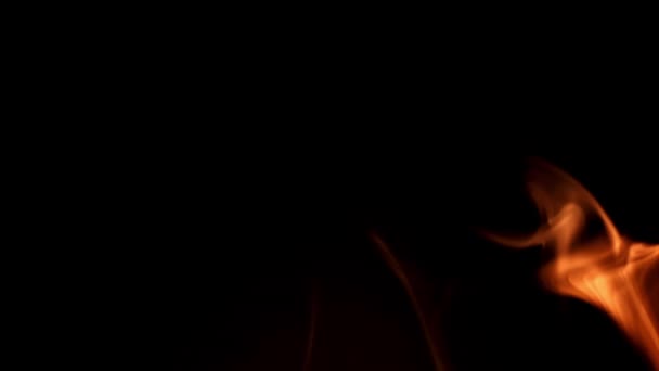 Flammen Auf Schwarzem Hintergrund Gefilmt Wird Zeitlupe 1000 Fps Hochwertiges — Stockvideo