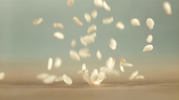 Sesamsamen Fallen Auf Den Tisch Gefilmt Wird Zeitlupe 1000 Fps — Stockvideo