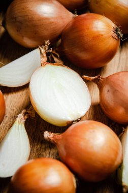 Taze soğan. Kırsal arkaplanda .