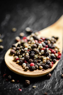 Köy arka planında karabiber..